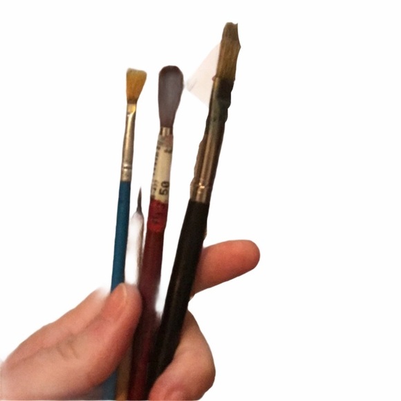 4 Assorted paintbrushes - Picture 1 of 1